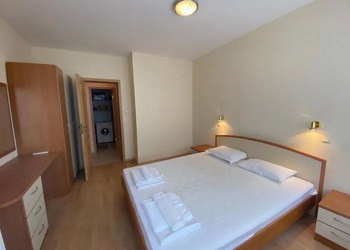 Gt Sunny Lägenhet Slăntjev Brjag